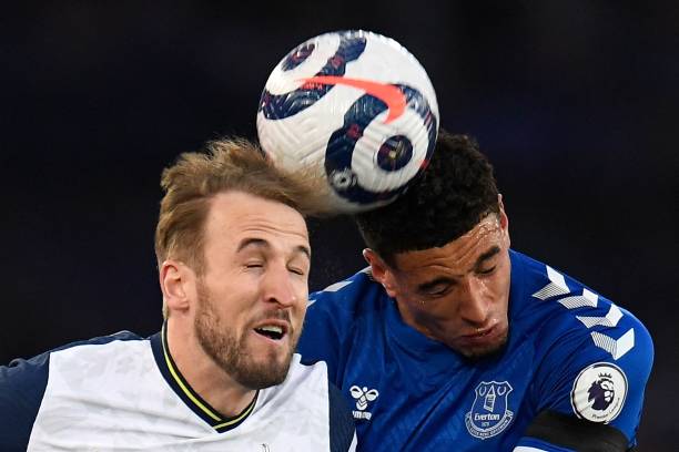 赛中遭遇了 赛中遭遇了